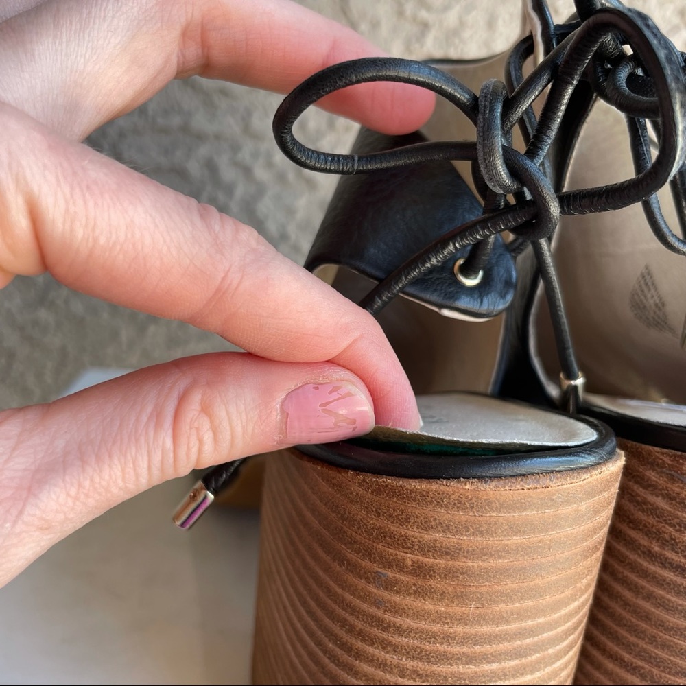 KENNETH COLE Black Leather Katarina Open Toe Chunky Sandal Heels Sz 9 - Picture 11 of 13